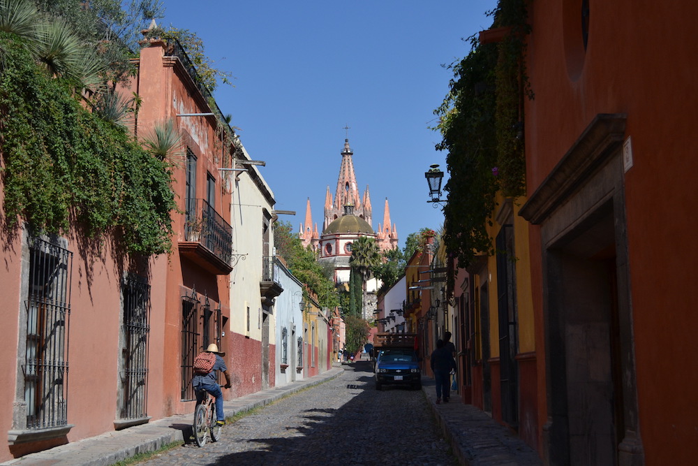 メキシコ・サンミゲルデアジェンデの町並みの写真