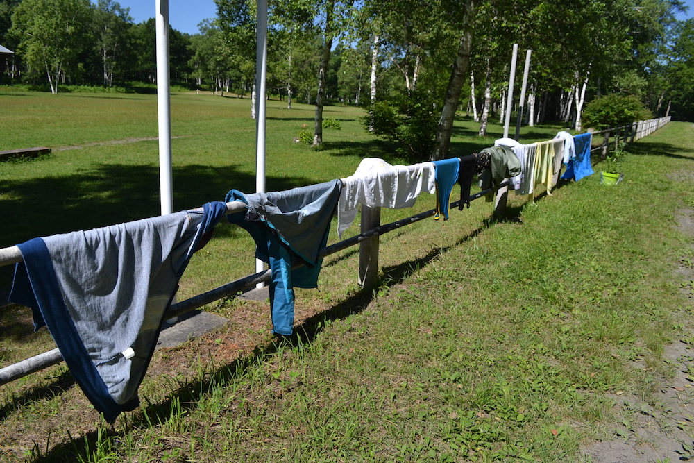 盛岡岩洞湖家族旅行村で洗濯物干しの写真