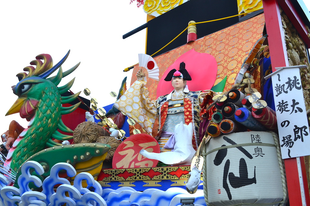 青森八戸三社大祭の山車(桃太郎・凱旋)の写真