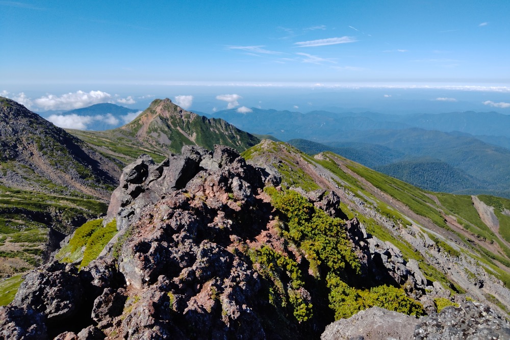 御嶽山・摩利支天山頂からの景色の写真