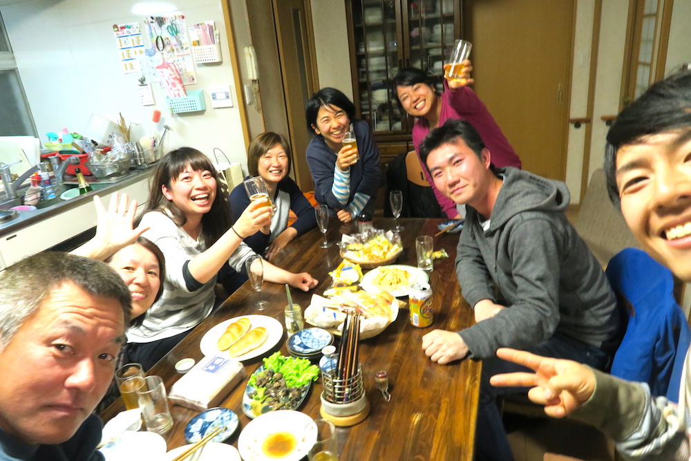 季節労働愛媛県でみかんアルバイト(農家さんの家で飲み会)の写真